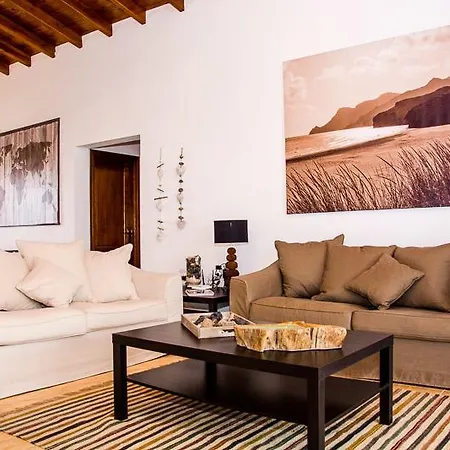Groovy Apartment Roque