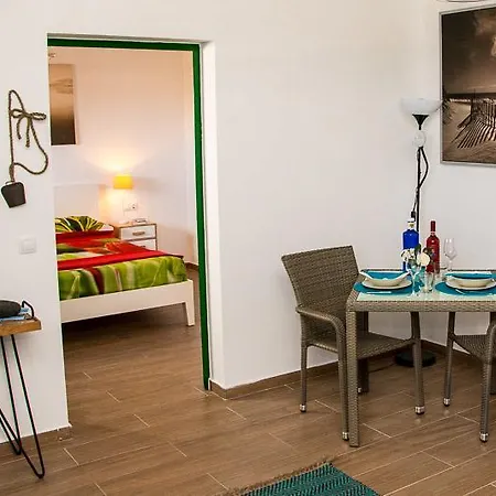 Apartment Groovy Roque