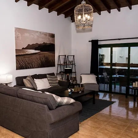 Groovy Apartment *
